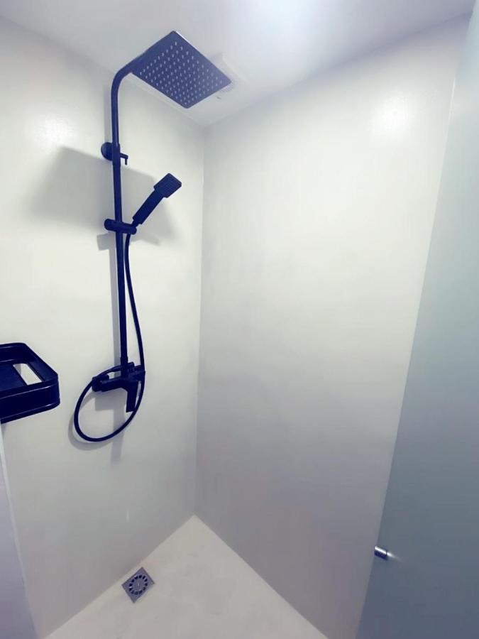 Hug Hotel2022 El Carrer del Canonge Екстериор снимка