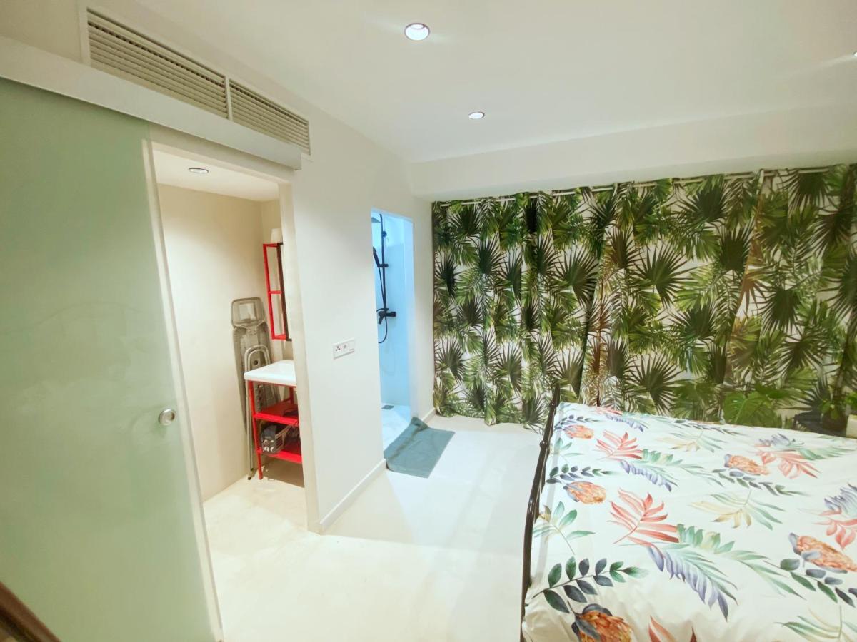Hug Hotel2022 El Carrer del Canonge Екстериор снимка